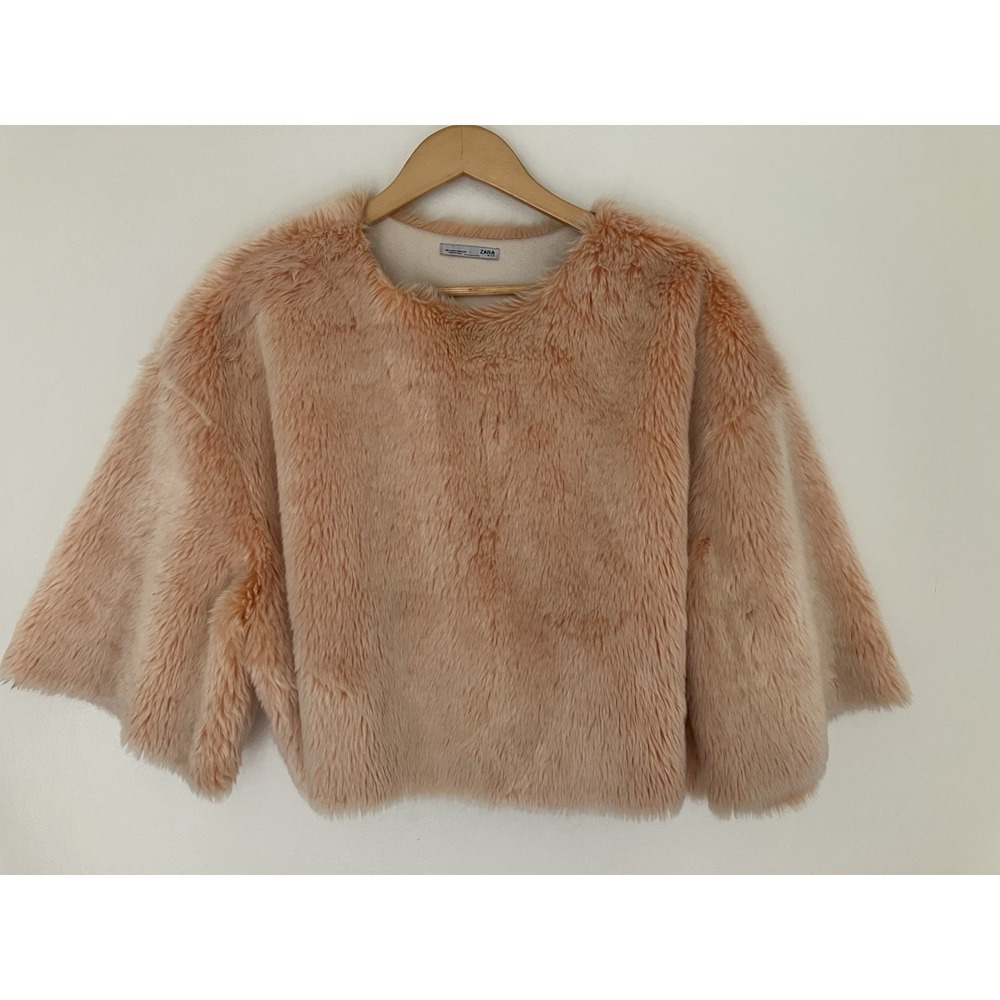 Zara W/B Salmon Colored Faux Fur Top Women's Sz Small Cozy Girl